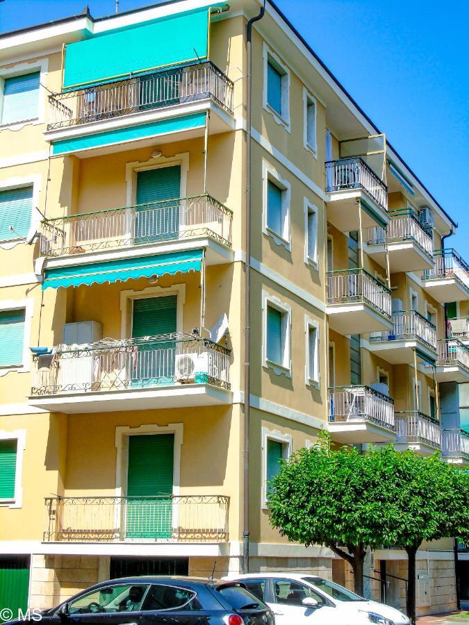 Pietra Home, Posto Auto, Ac ,Wifi, 150Mt Dal Mare ピエトラ・リーグレ エクステリア 写真